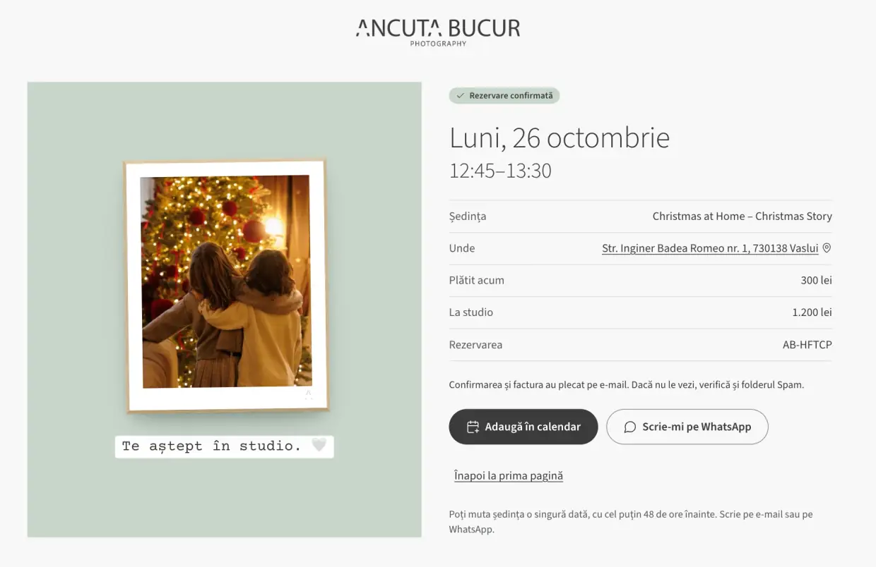 Captură din pagina de rezervări a studioului foto Ancuța Bucur: confirmarea rezervării, cu fotografia ședinței înrămată pe un perete verde-salvie, nota Te aștept în studio și detaliile rezervării, cu date demonstrative.